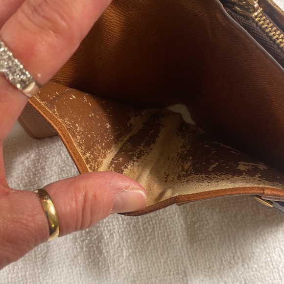 Louis Vuitton Compact Zippy wallet - Picture 9 of 14